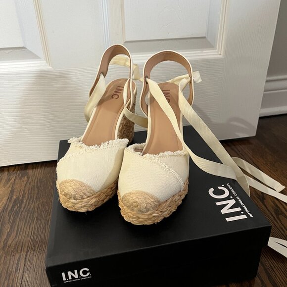 I.N.C. Moniquee White Canvas Espadrille Wedge Sandals | Size 8.5 - Picture 3 of 7